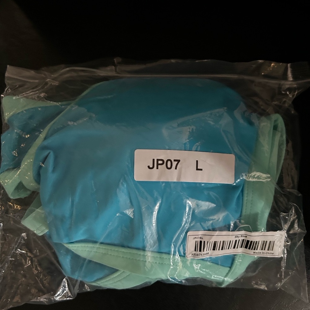 Sexy ladies bathing suite, bra top and high leg bottoms, size L, new with tags